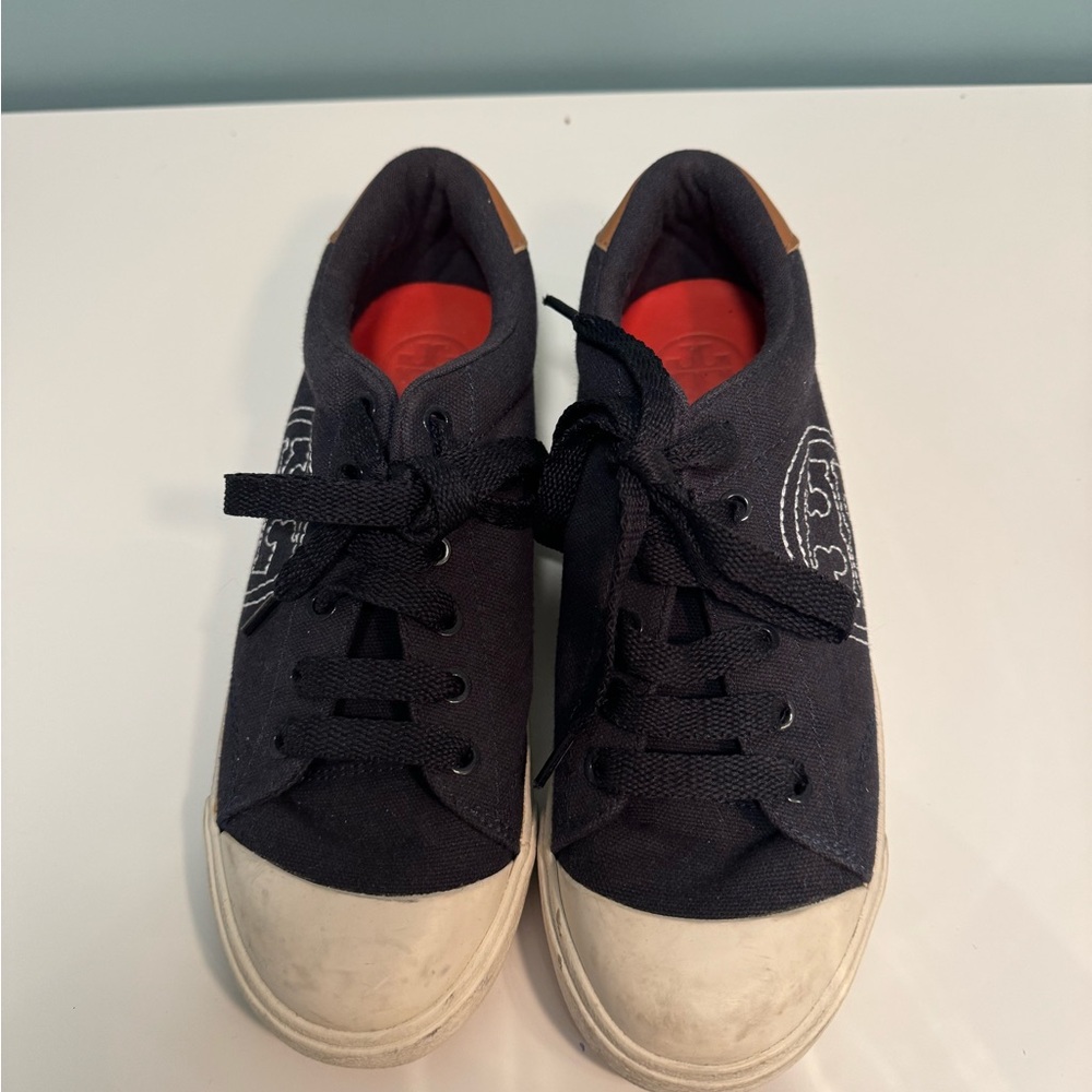 Like new Tory Burch Navy and White “Wally” Sneakers, size 6